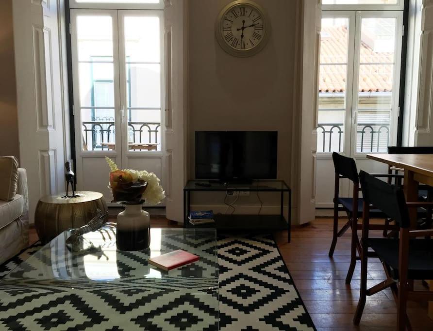 Sm2 Romantic Home By The Gardens Pr Real & Bairro Alto Lisboa Eksteriør billede